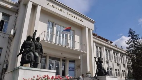 ЗА ЂУРЂЕВДАН У ОПШТИНИ ВОЖДОВАЦ: Председница разговара са суграђанима