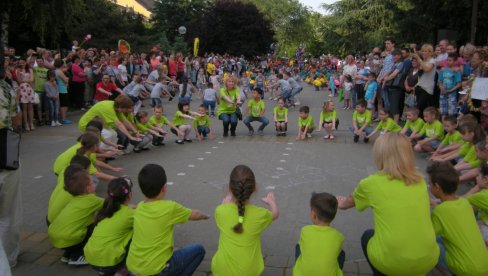 „ZLATNI“ VASPITAČI IZ KIKINDE: Dobili četiri nagrade na Sajmu obrazovanja