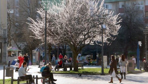 DANAS JE NAJTOPLIJI 14. APRIL OD KADA SE MERE TEMPERATURE: Ali ako ste spakovali jakne - pogrešili ste