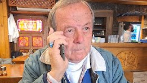 I KNJIGE S POSVETOM NA BUVLJAKU: Na crnogorskim „divljim tezgama“ vredna dela po jeftinim cenama I KNJIGE S POSVETOM NA BUVLJAKU: Na crnogorskim „divljim tezgama“ vredna dela po jeftinim cenama