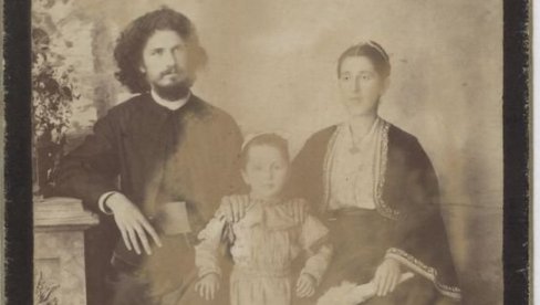 DESANKU PREDSTAVLJAJU KAO ALBANKU: Besprizorna albanska manipulacija fotografijom Srpkinje DESANKU PREDSTAVLJAJU KAO ALBANKU: Besprizorna albanska manipulacija fotografijom Srpkinje