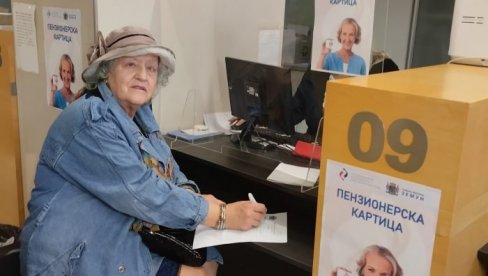PO PENZIONERSKU KARTICU NA USLUŽNI ŠALTER Opština Zemun otvorila poseban kutak za najstarije PO PENZIONERSKU KARTICU NA USLUŽNI ŠALTER Opština Zemun otvorila poseban kutak za najstarije