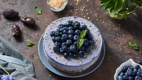 POSLASTICA KOJA NE GOJI: Lagana torta od borovnica laka za pripremu POSLASTICA KOJA NE GOJI: Lagana torta od borovnica laka za pripremu