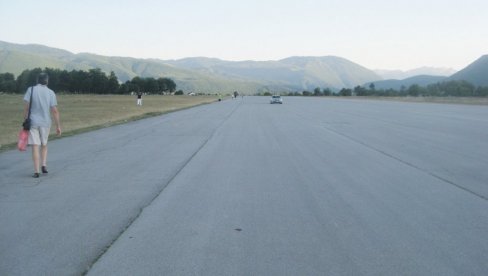 MEMORANDUM ZA DVE NEDELJE: Aktiviranje aerodroma u Beranama sve izvesnije MEMORANDUM ZA DVE NEDELJE: Aktiviranje aerodroma u Beranama sve izvesnije