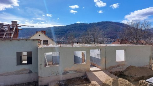 BOSILEGRAD DOBIJA NOVU USTANOVU SOCIJALNE ZAŠTITE: Devet smeštajnih jedinica za socijalno ugrožene BOSILEGRAD DOBIJA NOVU USTANOVU SOCIJALNE ZAŠTITE: Devet smeštajnih jedinica za socijalno ugrožene