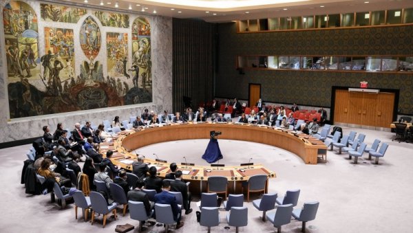 КО ЈЕ ЗА МИР, А КО ПОЛИТИЗУЈЕ ПАТЊУ ЦИВИЛА? Савет безбедности УН није усвојио руску резолуцију о Гази - Само пет земаља гласало за