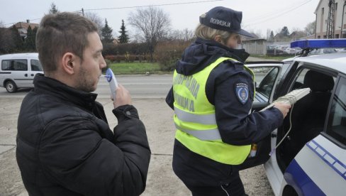 ПОВЕЋАНО СТРАДАЊЕ У САОБРАЋАЈКАМА У ФЕБРУАРУ: Агенција за безбедност саобраћаја упозорава возаче и остале учеснике на додатну опрезност