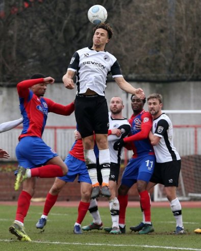 ОПРЕЗ! ФАВОРИТИ СЕ КЛИЗАЈУ: Ово су предлози Типа за утакмице на којима су могућа изненађења