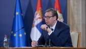 ПРОТЕСТИ СУ ПОСТАЛИ ЛОВ НА АЛЕКСАНДРА ВУЧИЋА Брнабић: Организатори то више и не крију ПРОТЕСТИ СУ ПОСТАЛИ ЛОВ НА АЛЕКСАНДРА ВУЧИЋА Брнабић: Организатори то више и не крију