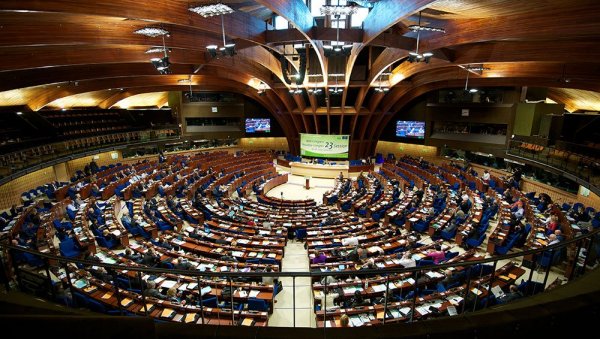 ГРЕНЕЛ ПОДРЖАО ПИСМО КУРТИЈУ: Приштина није испунила услове за чланство у Савет Европе
