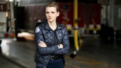 GLUMILA BIH VILENJAKA U GOSPODARIMA PRSTENOVA: Kara Kilmer o seriji Čikago u plamenu, liku vatrogasca i planovima za budućnost