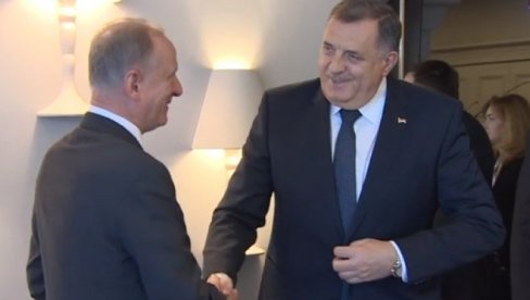 RUSIJA NEĆE PODRŽATI REZOLUCIJU O SREBRENICI: Dodik - Taj dokument destabilizuje region