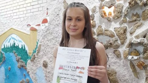 MARIJA NAJBOLJA NA MEĐUNARODNOM KONKURSU: Učenica iz Žitišta osvojila prvo mesto na literarnom takmičenju na Šantićevim danima  (FOTO)