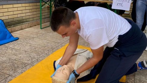 SPREMNI ZA NEVOLJU: Opštinsko takmičenje u pružanju prve pomoći