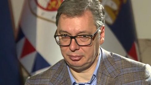 VUČIĆ: Ne vidim kakva je sramota u tome što neko jede sendvič