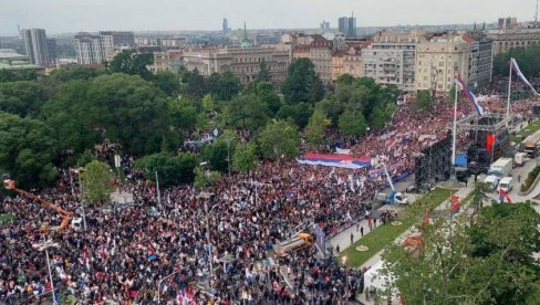 УПРАВО СНИМЉЕНО: Слика из ваздуха са скупа Србија наде (ВИДЕО)