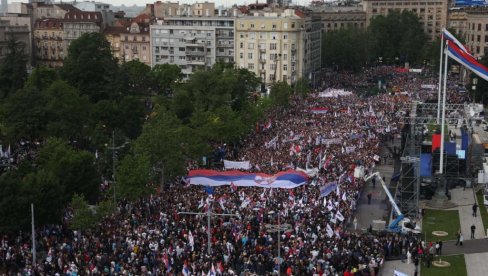 VUČIĆ: Nikad nisam govorio pred većim brojem ljudi, uvek ću biti vaš