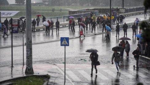 OPRAŠTAMO SE OD MIHOLJSKOG LETA: Pljuskovi sve do utorka - ovo je prognoza RHMZ za naredne dane