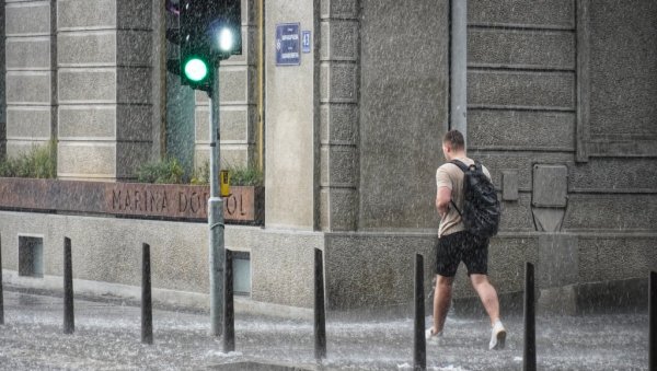 НАЈНОВИЈЕ УПОЗОРЕЊЕ РХМЗ-а: Стиже невреме са великом количином падавина за викенд
