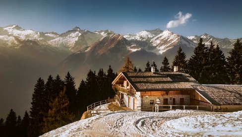 Montažna vikendica na planini? Evo šta vam je potrebno!