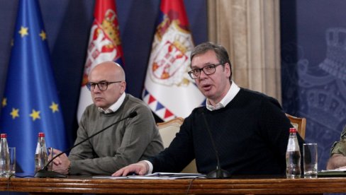 МИ НЕ СМЕМО ДА СЕ ПОНАШАМО КАО ОНИ Вучић: Разговараћу са Вучевићем о предлогу да се блокира Апелациони суд