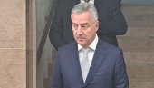 ŽIVKOVIĆ PRETI: Sprečićemo hapšenje Mila Đukanovića