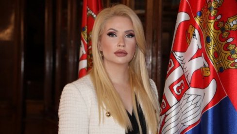 УХАПШЕНА НАПАДАЧИЦА НА САНДРУ БОЖИЋ: Доведена у полицију