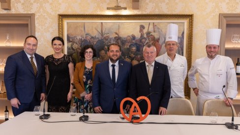 АТЕЉЕ ВИНА ШАПАТ: Јединствен концепт врхунске гастрономије и услуге АТЕЉЕ ВИНА ШАПАТ: Јединствен концепт врхунске гастрономије и услуге