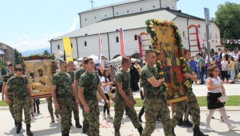 VRANJE SLAVI DUHOVSKI PONEDELJAK: Nakon liturgije - litije centrom grada