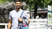 OTKRIVENO GDE JE ĐOKOVIĆ PROVEO DAN U PARIZU: Noleta tražili na terenu, on bio na hipodromu OTKRIVENO GDE JE ĐOKOVIĆ PROVEO DAN U PARIZU: Noleta tražili na terenu, on bio na hipodromu