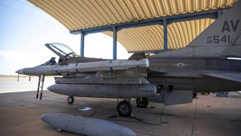 POČELE ISPORUKE AVIONA F-16 UKRAJINI? Društvene mreže prenose da avioni stižu iz Poljske  u kamionima