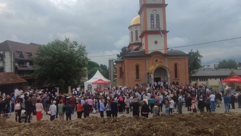 ЧУДОТВОРНА ИКОНА И У БАЊАЛУЦИ: У Храму Светог Георгија у насељу Паприковац светогорска реликвија