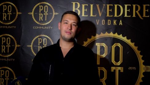 УВЕК ИСКРЕН: Урош Живковић о естради, плановима и спорту (ФОТО / ВИДЕО) УВЕК ИСКРЕН: Урош Живковић о естради, плановима и спорту (ФОТО / ВИДЕО)