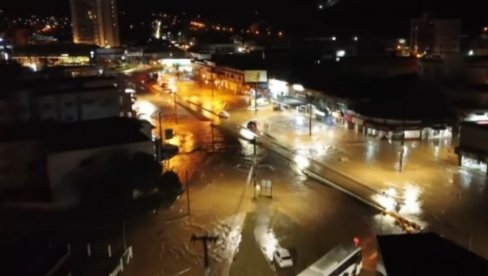 СНАЖНО НЕВРЕМЕ ПОГОДИЛО БРАЗИЛ: На југу земље 11 особа погинуло, 20 се води као нестало