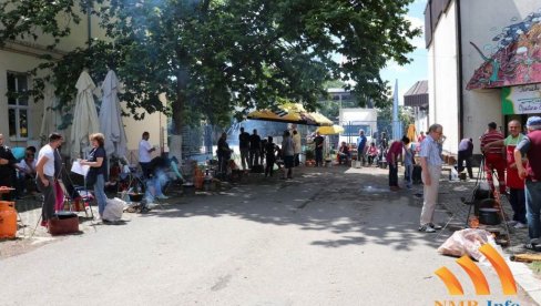 ALASI UKRŠTAJU VARJAČE: Manifestacija kraj Tamiša (FOTO)