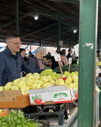 ОБРЕНОВАЧКИ ПОЉОПРИВРЕДНИЦИ У БЕРЛИНУ: Да прикажу и учествују на сајму воћа и поврћа