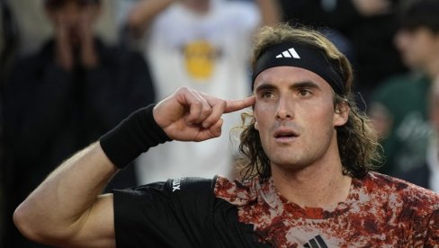 МАЈКА СТЕФАНОСА ЦИЦИПАСА ГРМИ! Због ње му је уништена каријера