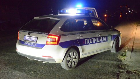 АКЦИЈА ПОЛИЦИЈЕ: Ухапшена три мушкараца, у комбију покушали да прокријумчаре 37 миграната