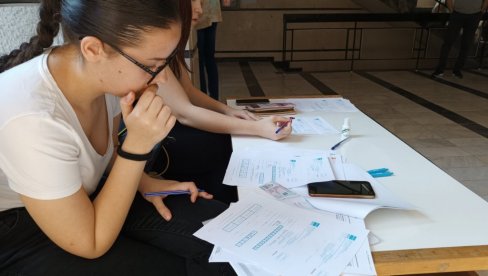 НА БУЏЕТ И СА МАЊЕ ОД 48 ЕСПБ БОДОВА: Одлука Владе Србије НА БУЏЕТ И СА МАЊЕ ОД 48 ЕСПБ БОДОВА: Одлука Владе Србије