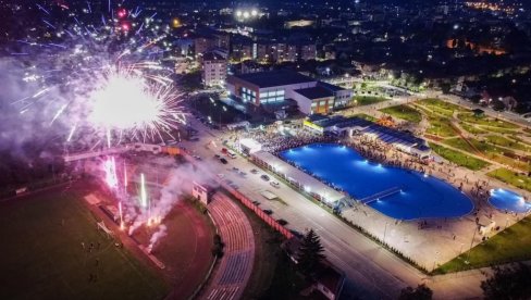 MESTO ZA UŽIVANJE, SPORT I REKREACIJU: Svečano otvoren kupališni kompleks u Pirotu (FOTO)