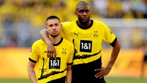 NAKON TITULE UKRALI IM I FUDBALERA: Bajern preoteo Dortmundu igrača
