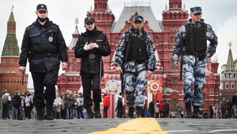 РУСИЈА У ШОКУ: Украјинске порно-гимнастичарке претукле полицију у Москви
