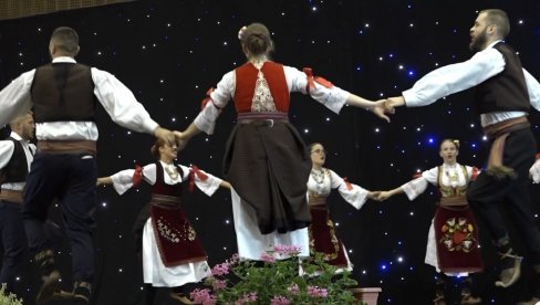 ČUVARI TRADICIJE: U Bajmoku održana najstarija smotra folklora na Balkanu