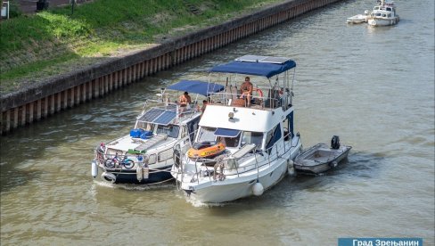 BEGEJOM LAĐE PLOVE: Regata povodom Međunarodnog dana Dunava (FOTO)