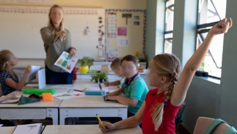 OD 2009. NIJE ODRŽALA NIJEDAN ČAS: Nastavnica u Nemačkoj 16 godina bila na bolovanju