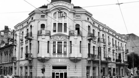 FELJTON - PARTIJSKA GILJOTINA ZA PROMENU ISTORIJE: Partijski rituali zatajili u  muzeju grada Beograda