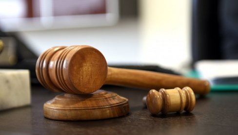 PRODUCENTKINJI 2 GODINE I 10 MESECI ZATVORA: Pijana pokosila devojčicu na pešačkom