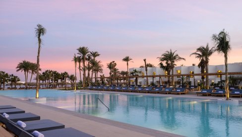 U HURGADI, BISERU EGIPATSKE OBALE, NOV, LUKSUZAN HOTEL: U samom centru, na lepoj i dugačkoj, peščanoj plaži