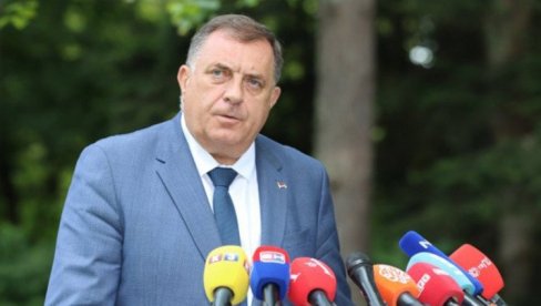 IZRICANJE PRESUDE DODIKU Predsednik Republike Srpske stigao na miting ispred Narodne skupštine