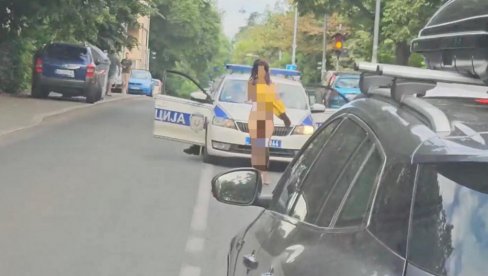 GOLA KAO OD MAJKE ROĐENA: Žena usred dana šeta Karaburmom bez ikakve odeće (FOTO) GOLA KAO OD MAJKE ROĐENA: Žena usred dana šeta Karaburmom bez ikakve odeće (FOTO)